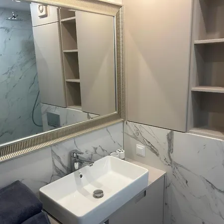 4 * Swarzędz